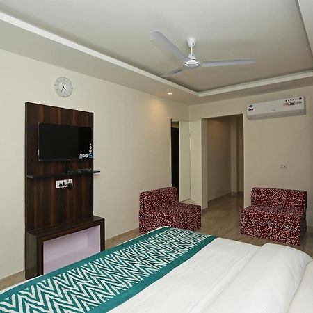 Hotel O Lakshya Neu-Delhi Exterior foto