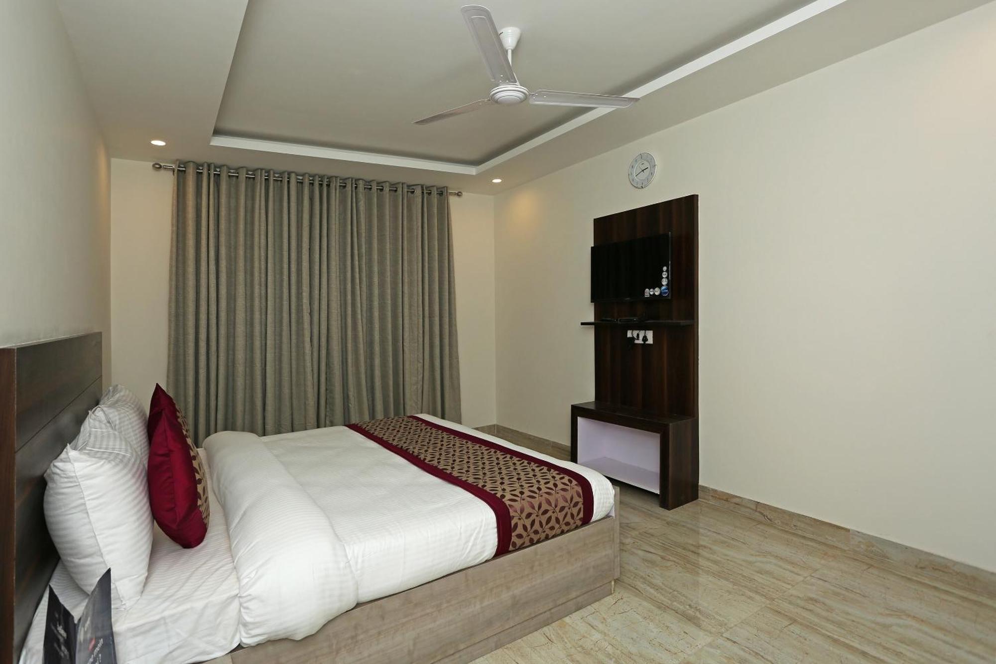 Hotel O Lakshya Neu-Delhi Exterior foto